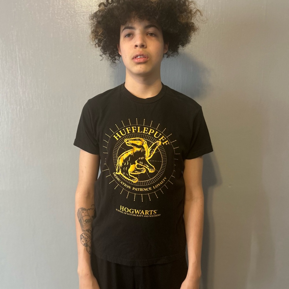 Hogwarts Hufflepuff Black T-Shirt